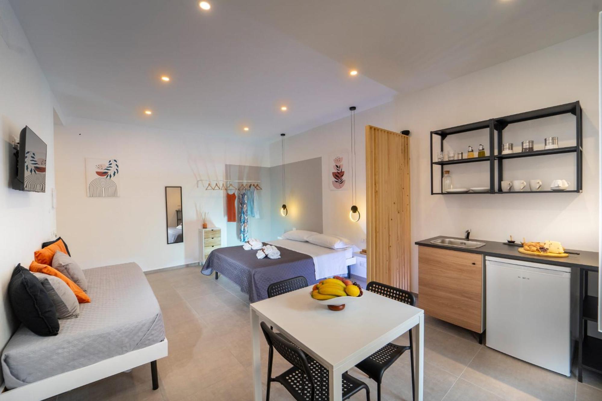 Mameri Central Rooms Кастелламмаре-дель-Голфо Экстерьер фото
