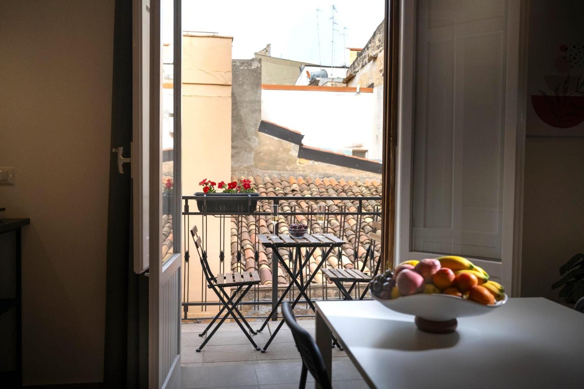 Mameri Central Rooms Кастелламмаре-дель-Голфо Экстерьер фото